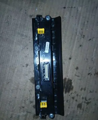 Renault Talisman Multifunctional control switch/knob 684955428R