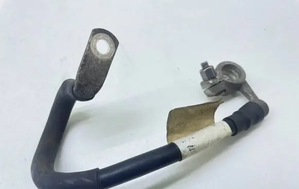 Volkswagen Golf VI Negative earth cable (battery)