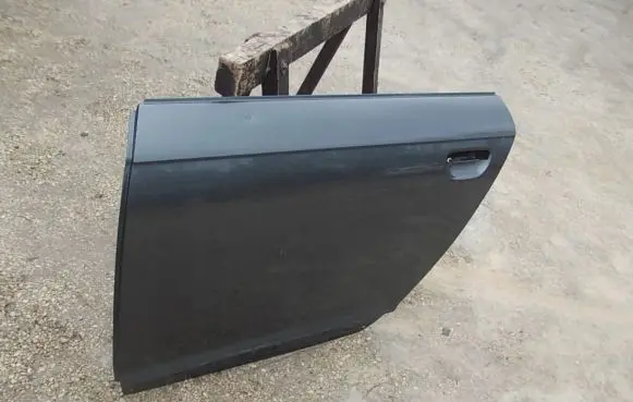 Audi A6 S6 C6 4F Front door