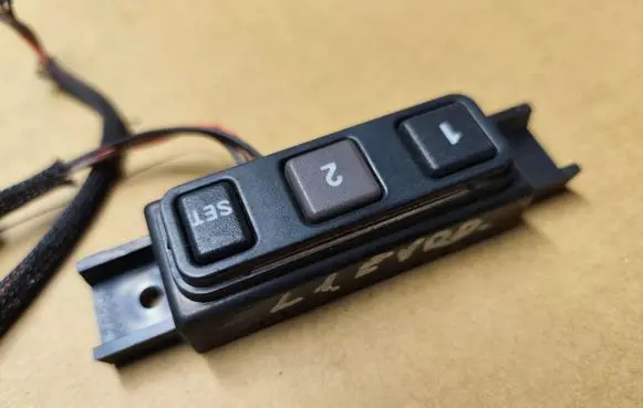 Jeep Grand Cherokee (WJ) Seat memory switch 56042291AB