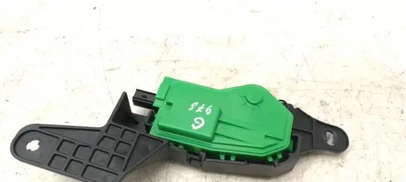 KIA Sportage Fuel tank cap lock motor 
