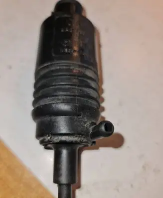 Audi A6 S6 C6 4F Windscreen/windshield washer pump 4A0955651
