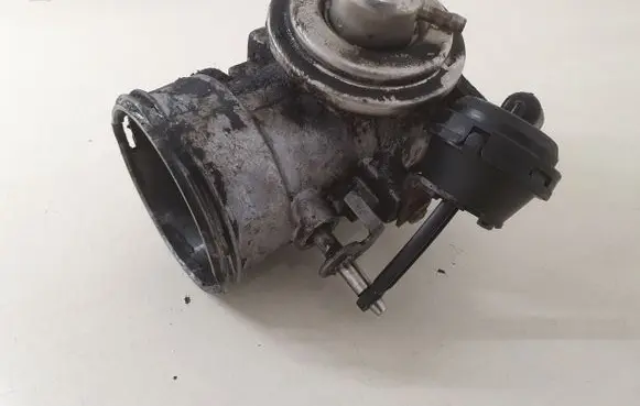 Volkswagen Transporter - Caravelle T5 EGR valve 070128073