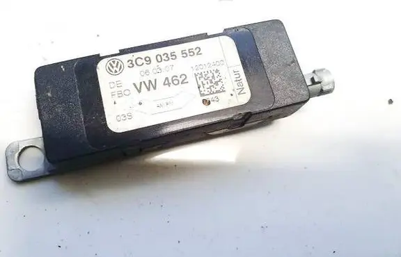 Volkswagen PASSAT B6 Antenna control unit 3c9035552
