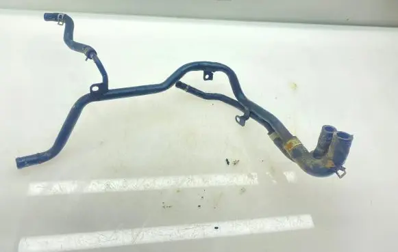 Coolant pipe/hose