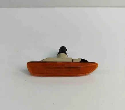 BMW 3 E46 Front fender indicator light 8370720