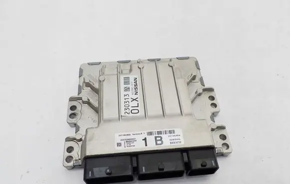 Nissan Qashqai J12 Engine control unit/module 237106UB00