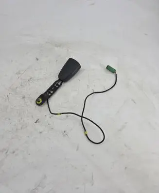 Volvo V50 Front seatbelt buckle 615580