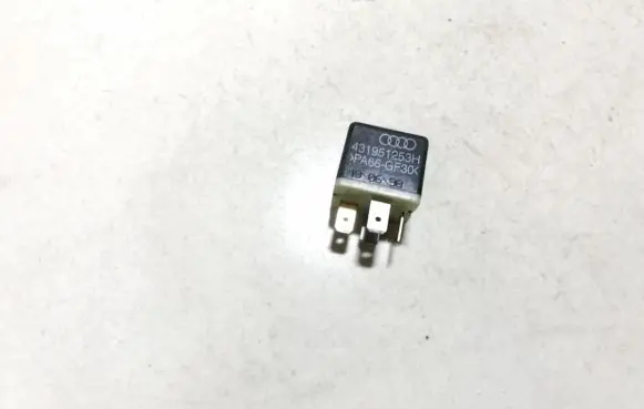 Volkswagen PASSAT B5 Other relay 431951253h