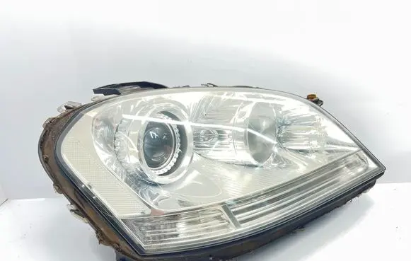 Mercedes-Benz ML W164 Headlight/headlamp 263348