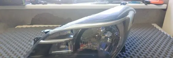 Toyota Yaris Headlight/headlamp