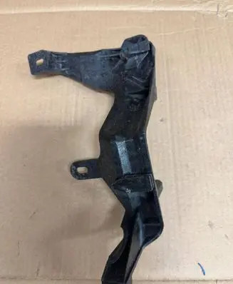 Porsche Cayenne (92A) Front bumper mounting bracket 7P5807890