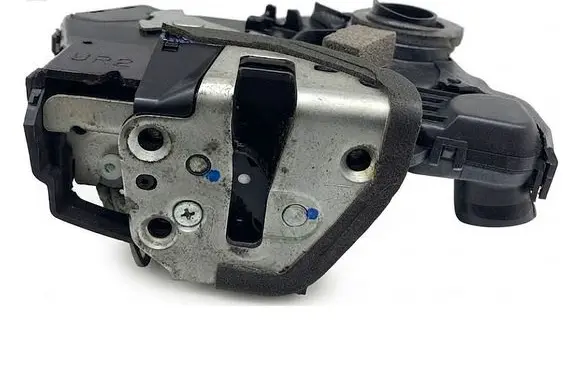 Honda Civic IX Front door lock 41113019760