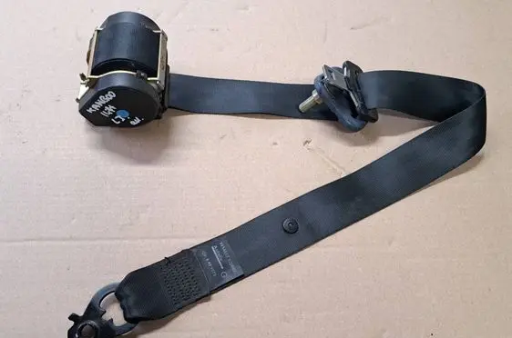 Renault Kangoo I Rear seatbelt