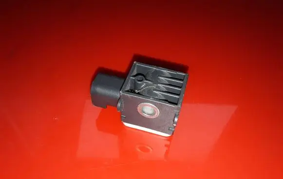 KIA Carens II Airbag deployment crash/impact sensor 959201D000 1D95920000