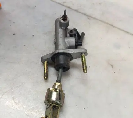 Toyota Yaris Verso Master brake cylinder