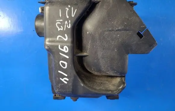 Nissan Juke I F15 Air filter box 165001KC0C