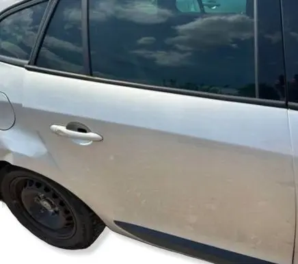 Renault Megane III Rear door 