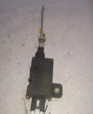 Nissan Primera Tailgate boot lock/latch motor 305199 90550