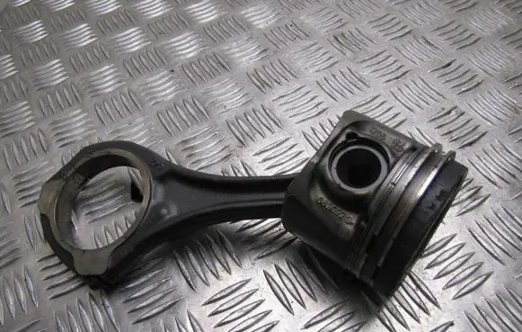Mercedes-Benz E W211 Piston with connecting rod 0830923 BV1091