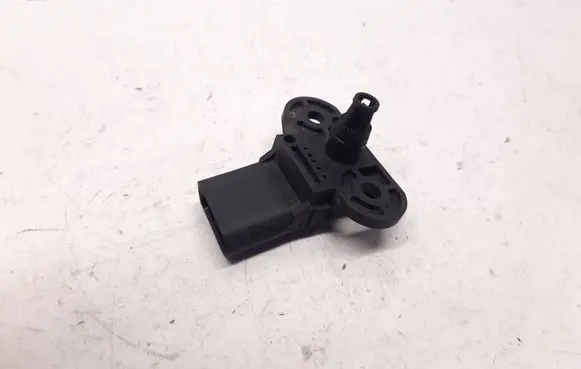 Volkswagen Golf V Air pressure sensor 03C906051 0261230095