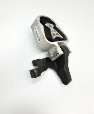 Ford Fusion II Engine mounting bracket DP536P082