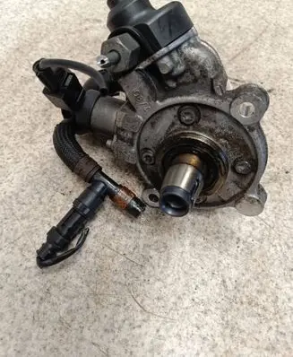 Mini Cooper Countryman R60 Fuel injection high pressure pump 0445010519 7823452