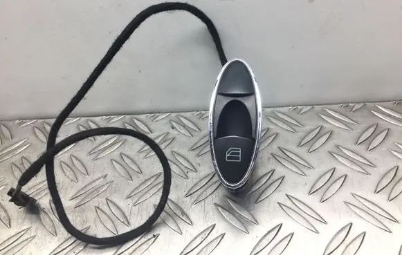 Mercedes-Benz E W211 Electric window control switch A2118211351