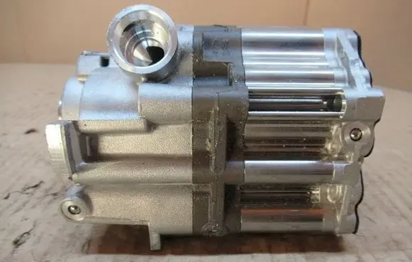 Mercedes-Benz Citan W415 Oil pump A6541802501TII