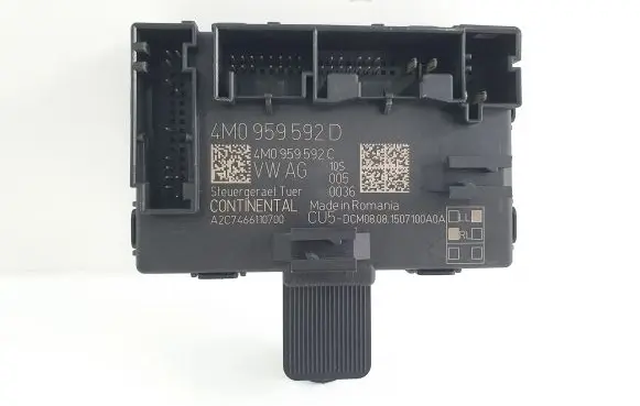 Audi Q7 4M Door control unit/module 4M0959592D 4M0959592C