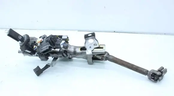Steering wheel axle set