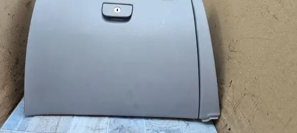 Hyundai Sonata Glove box