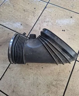 BMW M3 e92 Air intake duct part 7838286