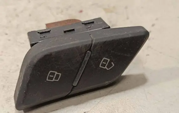 Audi Q7 4M Central locking switch button 4M2962106