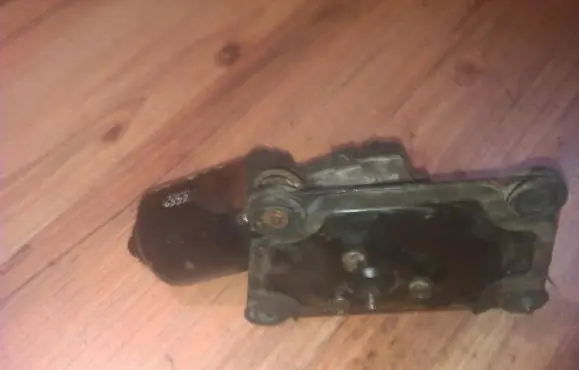 KIA Carnival Wiper motor