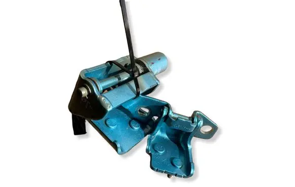 Renault Zoe Rear door upper hinge 04370R