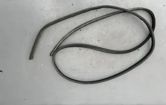 Renault Kangoo II Loading door rubber seal (on body) 