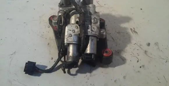 BMW 5 F10 F11 Air suspension compressor 6775258 106410