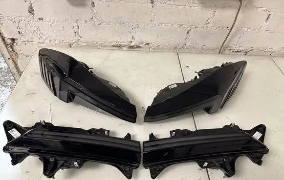 BMW XM Rear/tail lights set 9879757 9879758 9879753