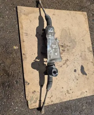 Volkswagen Touran I Steering rack 1K1423981J