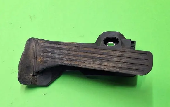 Volkswagen PASSAT B6 Accelerator throttle pedal 6PV00874501 1K2723503M