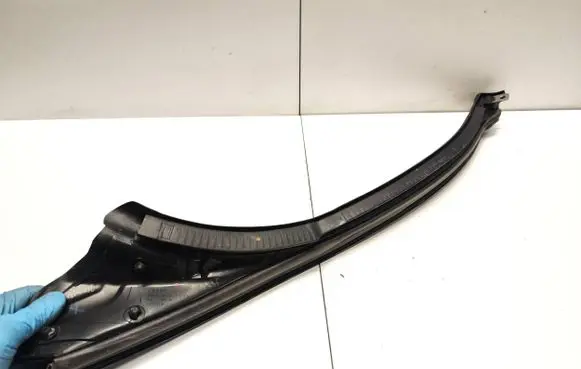 Audi A5 Rubber seal front coupe door window 8w7831721b