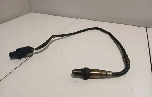 Volkswagen PASSAT B6 Lambda probe sensor 03G906262