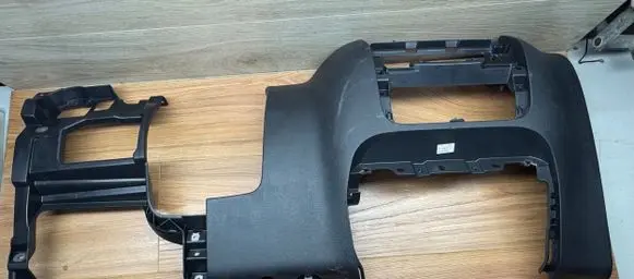 Volkswagen Tiguan Dashboard lower bottom trim panel 5M1857051 1155D30065