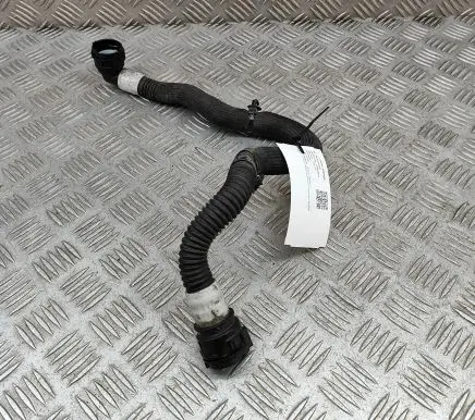 Tesla Model Y Engine coolant pipe/hose 107759400E