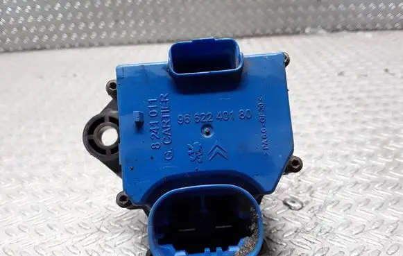 Citroen C4 Grand Picasso Coolant fan relay 9662240180