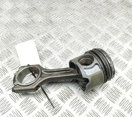 KIA Sorento Piston 235102F100 234102F975
