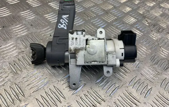 Volvo XC90 Ignition lock 8626324