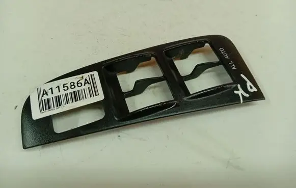 Toyota Avensis T250 Front door window switch trim 7423205140