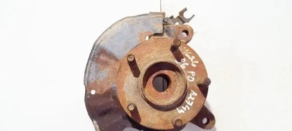 Mazda 626 Front wheel hub